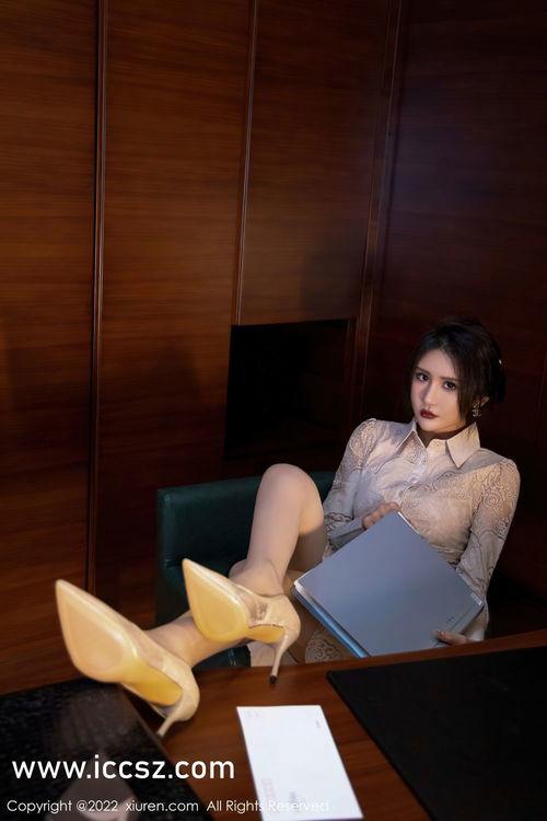 猎奇吃瓜网曝黑料,娱乐圈风云再起！